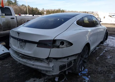 2015 Tesla Model S 60/70/85 z USA, uszkodzony, nr VIN 5YJSA1S13FFP74593